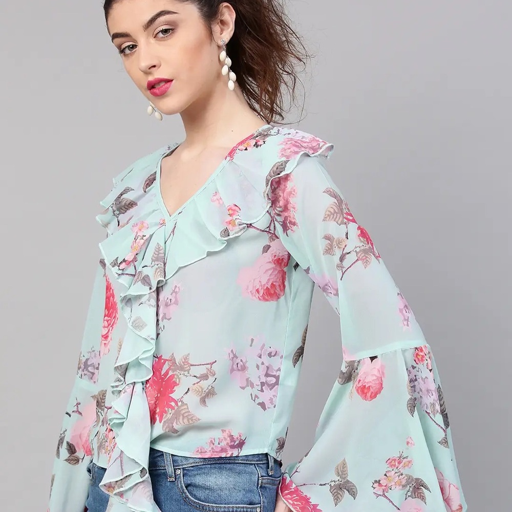 Sassafras Floral Ruffle Blouse Bell Sleeves Size Medium